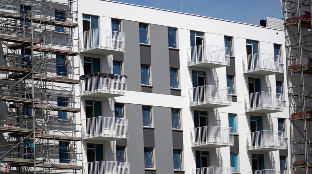 Ceny mieszkań 2026: Kupować teraz czy czekać? Prognozy ekspertów.